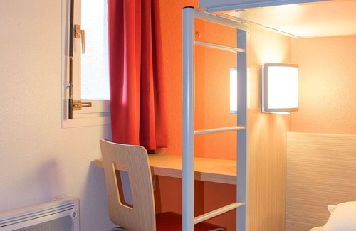 Saint-Sebastien-sur-Loire Hotel | Budget-Friendly Comfort at Premiere Classe Nantes Est