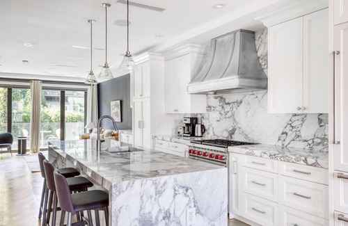Gowanus House | Modern 2BR Gowanus Townhouse Near Prospect Park