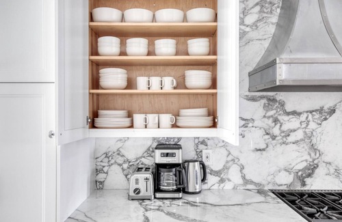 Gowanus House | Modern 2BR Gowanus Townhouse Near Prospect Park