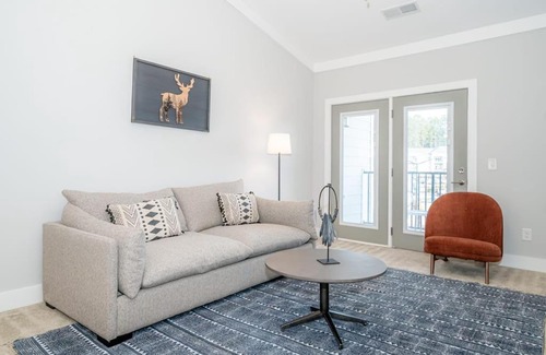 Morrisville Apartment | Modern 2BR Suite with Gym and Pool Access Awaits You
