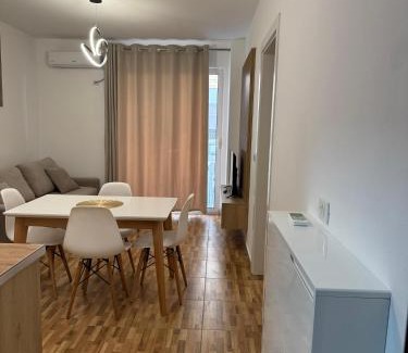 Shengjin Apartment | Enjoy Beachfront Studio Holidays with Top Guest Ratings