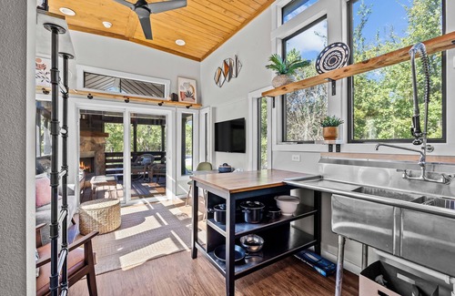 Mineral Wells Cabin | Premium- Blackbird TinyHome.