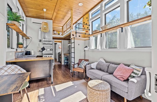 Mineral Wells Cabin | Premium- Blackbird TinyHome.