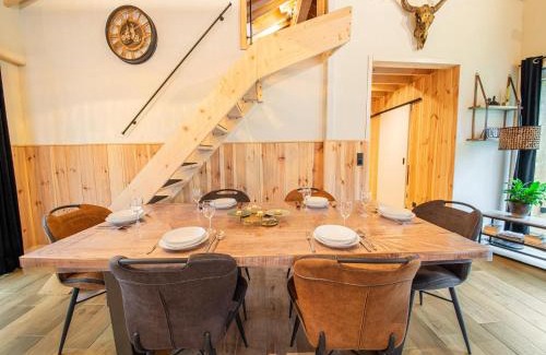 Biron Ski Chalet | Relaxing Chalet in Erez e with Private Sauna & Spa Amenities