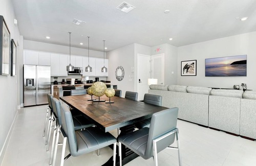 Reunion Hotel | Modern Condo with Outdoor Patio & Water Park Access in Orlando