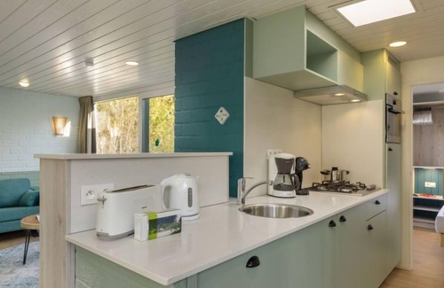 Grote-Brogel House | Inviting Premium Cottage with Pool and Spa Amenities