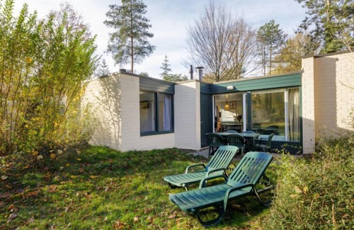 Grote-Brogel House | Inviting Premium Cottage with Pool and Spa Amenities
