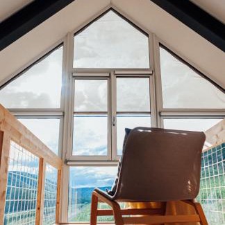 Pommern House | Stylish Mosel Chalets with Oceanfront Views and Spa Amenities