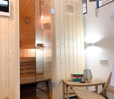 Pommern House | Stylish Mosel Chalets with Oceanfront Views and Spa Amenities