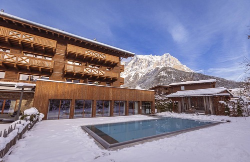 Ehrwald Apartment | Premium family apartment with 3 bedrooms & garden