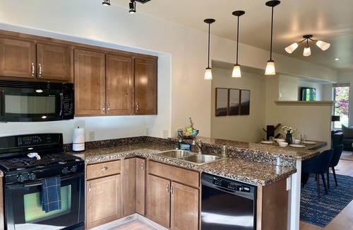 Hailey House | Ideal Retreat Near Sun Valley Resort with Spa & Pool