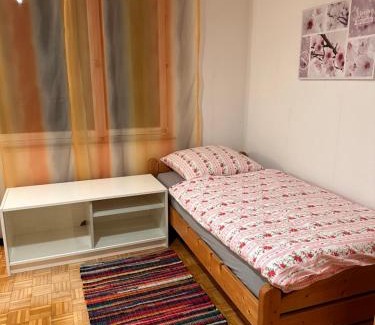 Frommern Apartment | Stylish Handwerker Zimmer for Your Next Getaway
