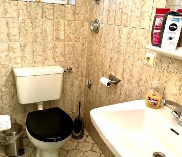 Busingen am Hochrhein Apartment | Family-Friendly Retreat at PREMIUM HOME Awaits You!