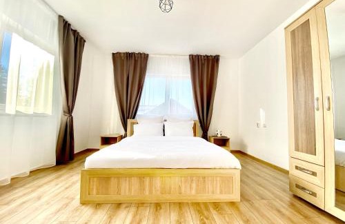 Borsa Ski Chalet | Mountain View Chalet - Rated 10/10, Family & Pet Friendly
