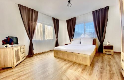 Borsa Ski Chalet | Mountain View Chalet - Rated 10/10, Family & Pet Friendly