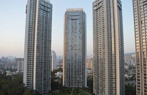 Malad East Apartment | Discover a Pool View Retreat at Oberoi Garden City
