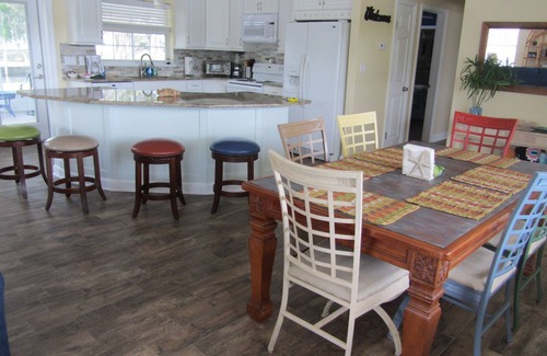 Homosassa House | Idyllic Waterfront Home with Breathtaking Views & Comforts