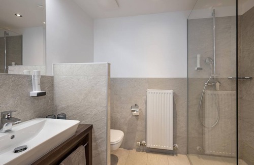 Taxham Bed & Breakfast | Delightful Double Room at Salzburg Hotel Lilienhof