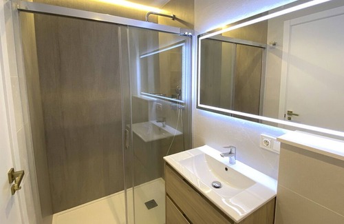 Calpe Apartment | Unforgettable Maren Apartments: Beachfront Bliss Awaits