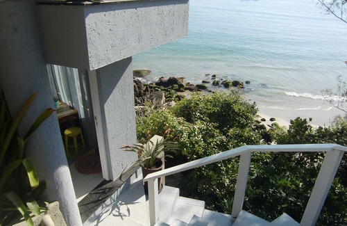 Garopaba Apartment | Indulge in the Premium Suite at Laziness Beach Resort