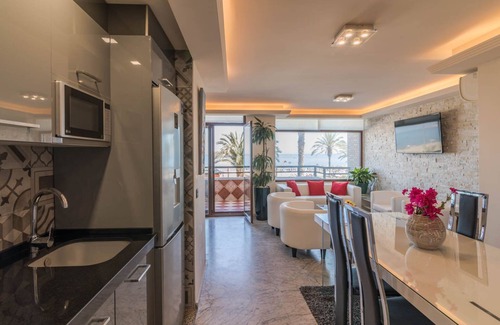 La Malagueta Apartment | Beachfront Premium Suite with Ocean Views & Pool Access