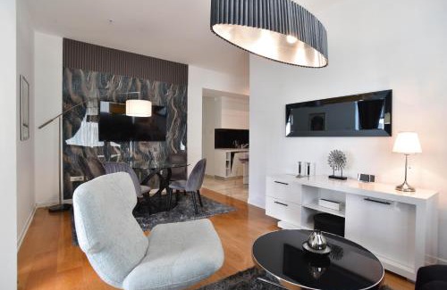 Budva Apartment | Unforgettable Oceanfront Stay at PREMIUM Tre Canne Apart "A"