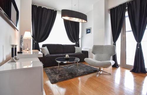 Budva Apartment | Unforgettable Oceanfront Stay at PREMIUM Tre Canne Apart "A"