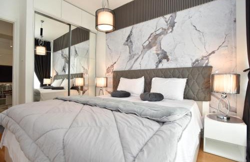 Budva Apartment | Unforgettable Oceanfront Stay at PREMIUM Tre Canne Apart "A"