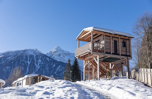 Kotschach-Mauthen Ski Chalet | Top-Rated Tree House Retreat with Pool and Kitchen Access