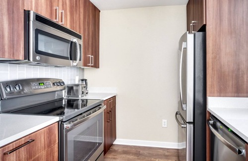 Contra Costa Centre Apartment | Inviting Walnut Creek 1BR with Pool, Gym & Close to BART