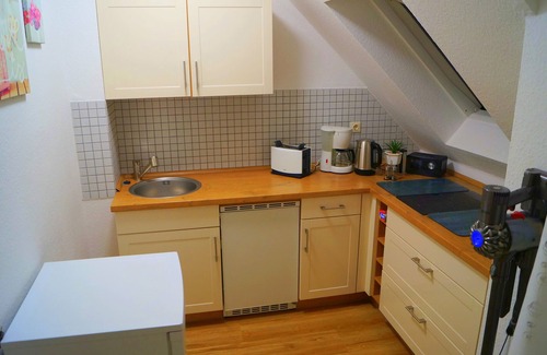 Speyer Apartment | Discover Premium Wohnung in Speyer's City Center with Pool