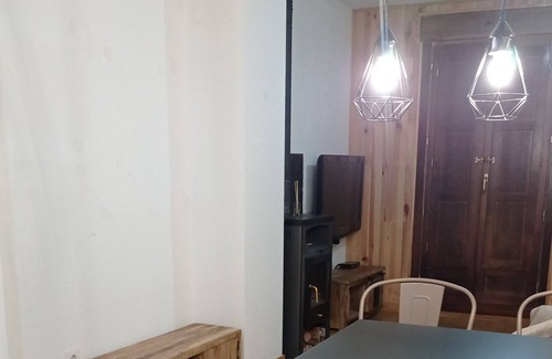 Canfranc Apartment | Comfortable Preowned Apartment with Family-Friendly Amenities