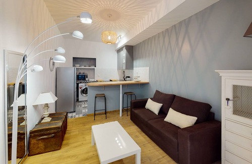 Sartene Apartment | Discover Porta Petit F2: Pet-Friendly & Steps from the Beach