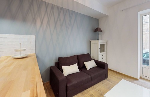 Sartene Apartment | Discover Porta Petit F2: Pet-Friendly & Steps from the Beach