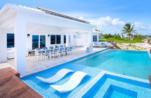 Bodden Town House | Relax at Present Moment by Grand Cayman Villas & Condos