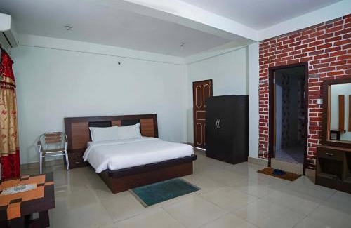 Chitwan District Resort | Pet-Friendly Retreat at Presidency Resort with Pool & Hot Tub