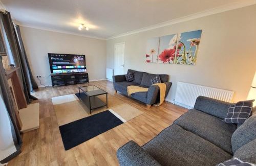 Colchester House | Family-Friendly Retreat: Stay at President Road by Catchpole