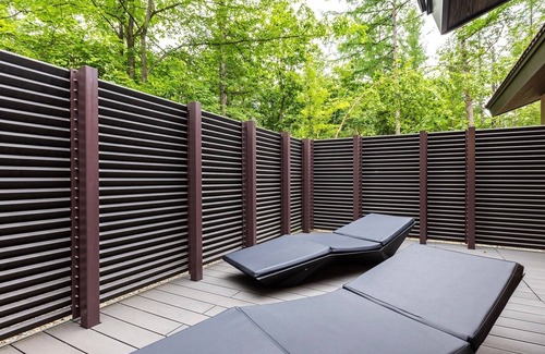 Nakasatsunai House | Presidential Wagner Residence: Spacious Retreat in Hokkaidō