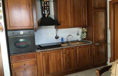 Province of Messina Apartment | Cozy Pressi Caronte Apartment in Messina with Kitchen & Breakfast