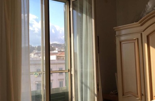 Province of Messina Apartment | Cozy Pressi Caronte Apartment in Messina with Kitchen & Breakfast