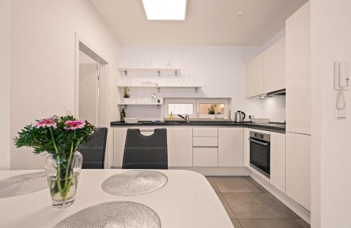 Waggershausen Apartment | Pet-Friendly Prestige 2 Apartment with Great Guest Ratings
