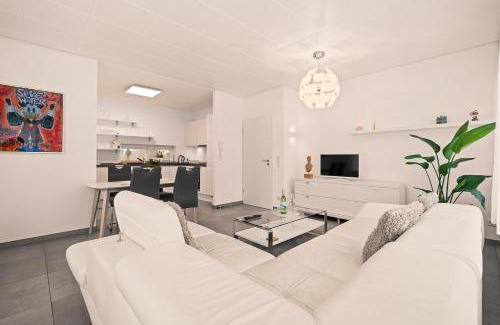 Waggershausen Apartment | Pet-Friendly Prestige 2 Apartment with Great Guest Ratings