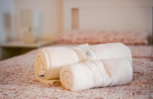 Paradiso Apartment | Prestige Apartment: Family-Friendly Retreat with High Ratings