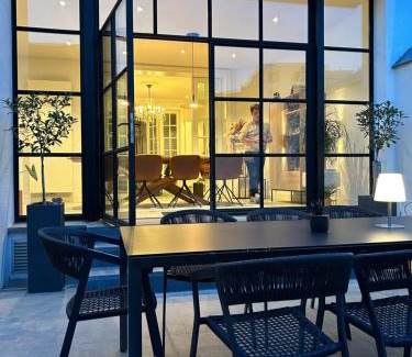 Ypres House | Prestige Hotel: Family-Friendly Stay with 10/10 Guest Rating