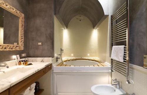 Borgonuovo Apartment | Elegant Prestige Boutique Aparthotel - Montenapoleone, 4 Stars