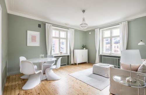 Kamppi Apartment | Prestige City Home: Pet-Friendly Retreat with Top Ratings