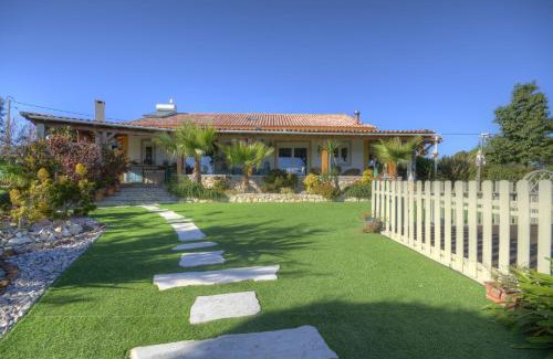 Albufeira Villa | Idyllic Prestige for Home with Pool and Garden in Albufeira