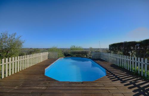 Albufeira Villa | Idyllic Prestige for Home with Pool and Garden in Albufeira