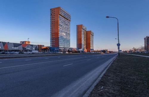 Klaipeda Apartment | Elegant Prestige Jacuzzi Apartment with Hot Tub Access