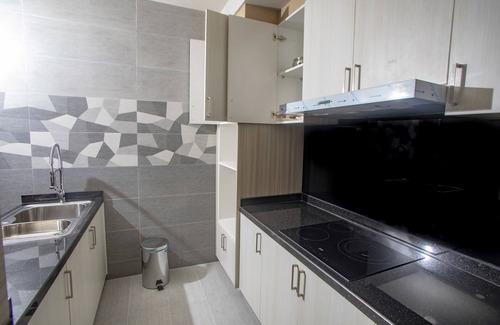 Bahan Hotel | Premier Prestige Residences at Golden Valley - 4-Star Stay